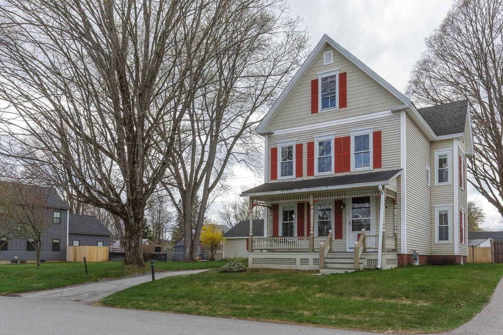 Photo of 8 Princeton Street, Concord, NH 03301 (MLS # 5084798)