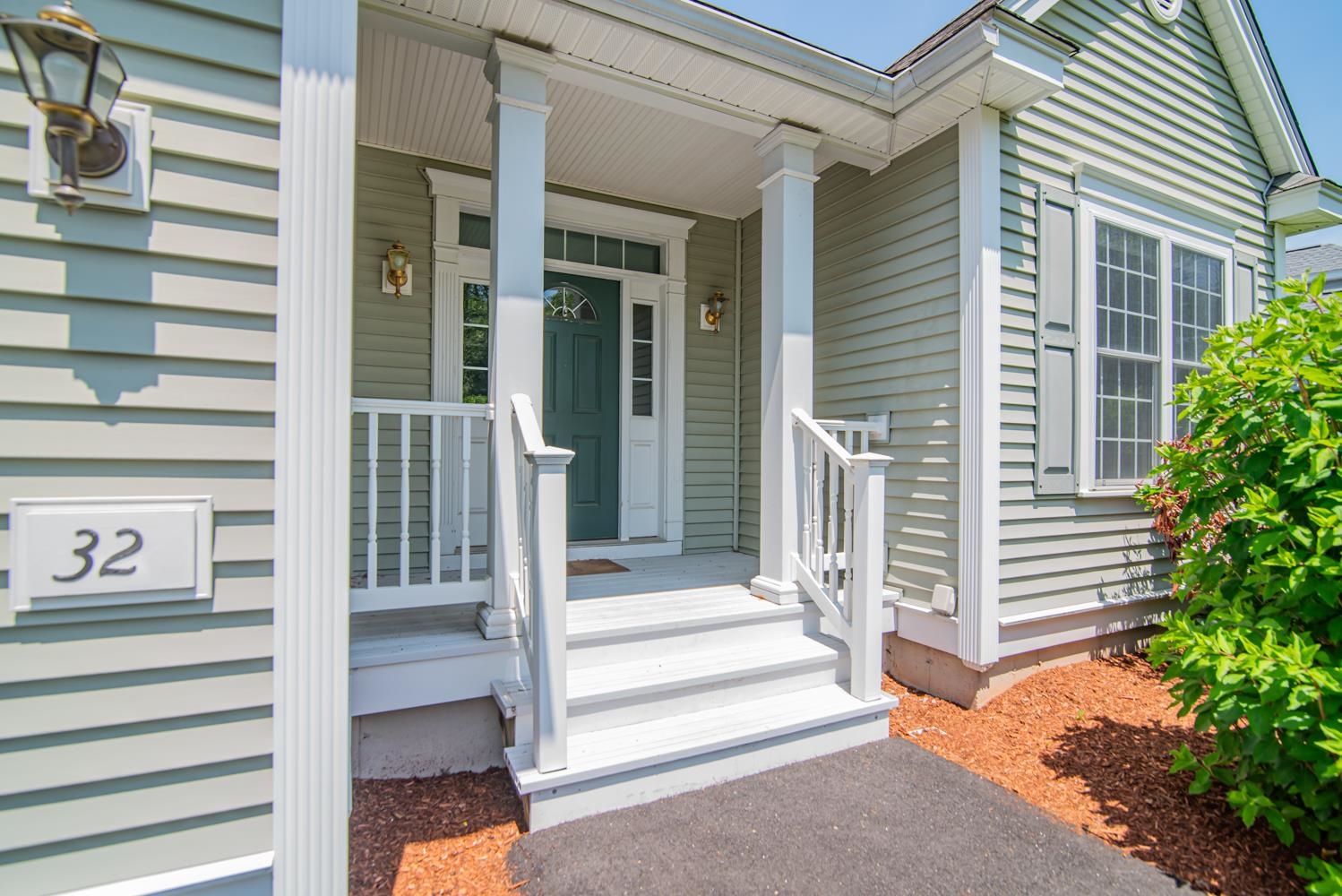 32 Saint Andrews Way