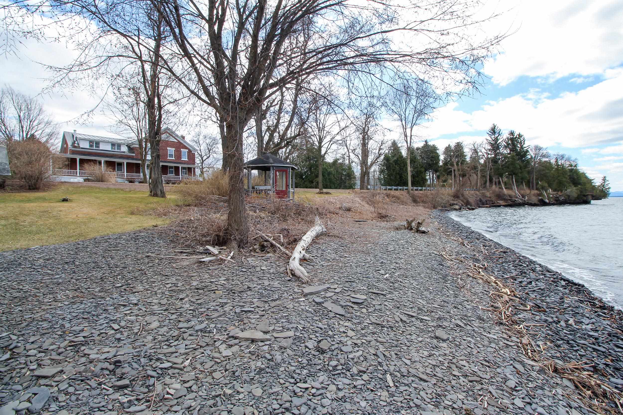 14 Adams Landing Road