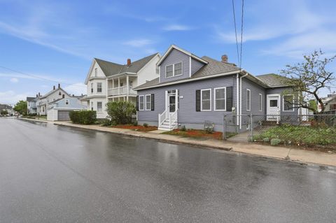 Photo of 14612 Chestnut Street, Nashua, NH 03060 (MLS # 5087625)