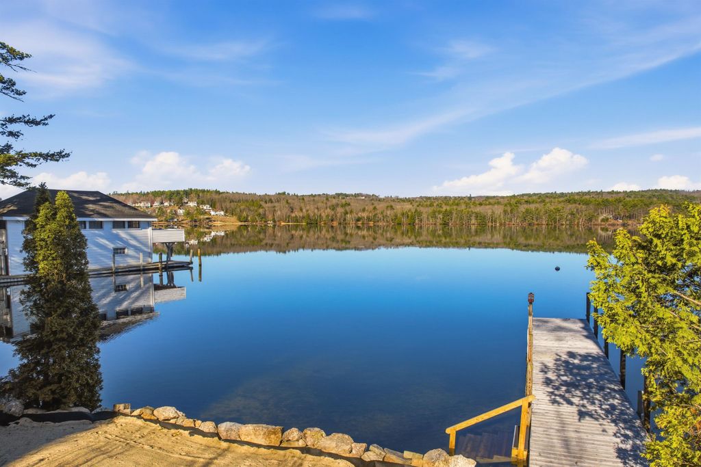 Photo of 782 Weirs Boulevard, Laconia, NH 03246 (MLS # 5079965)