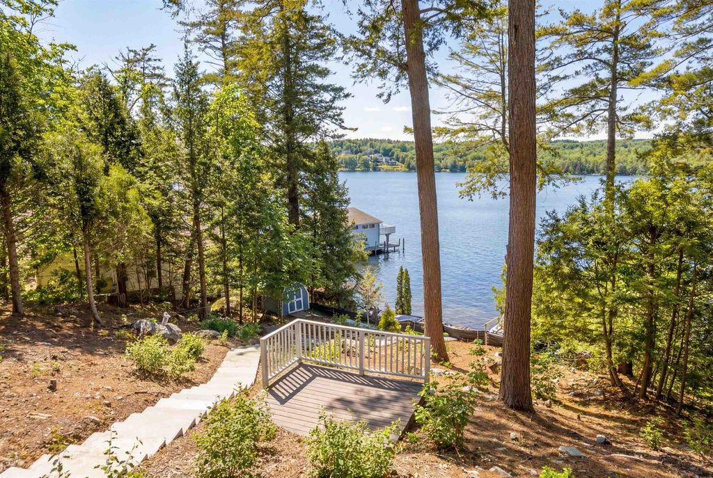 Photo of 782 Weirs Boulevard, Laconia, NH 03246 (MLS # 5079965)