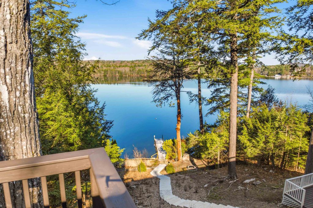 Photo of 782 Weirs Boulevard, Laconia, NH 03246 (MLS # 5079965)