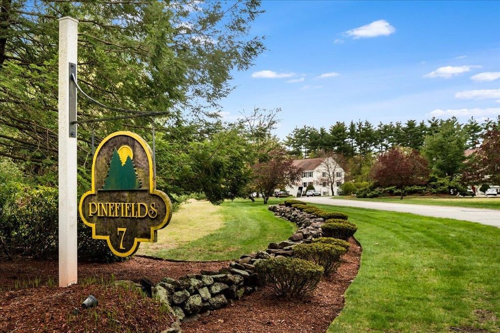 Photo of 7 Corduroy Road #10, Amherst, NH 03031 (MLS # 5085769)