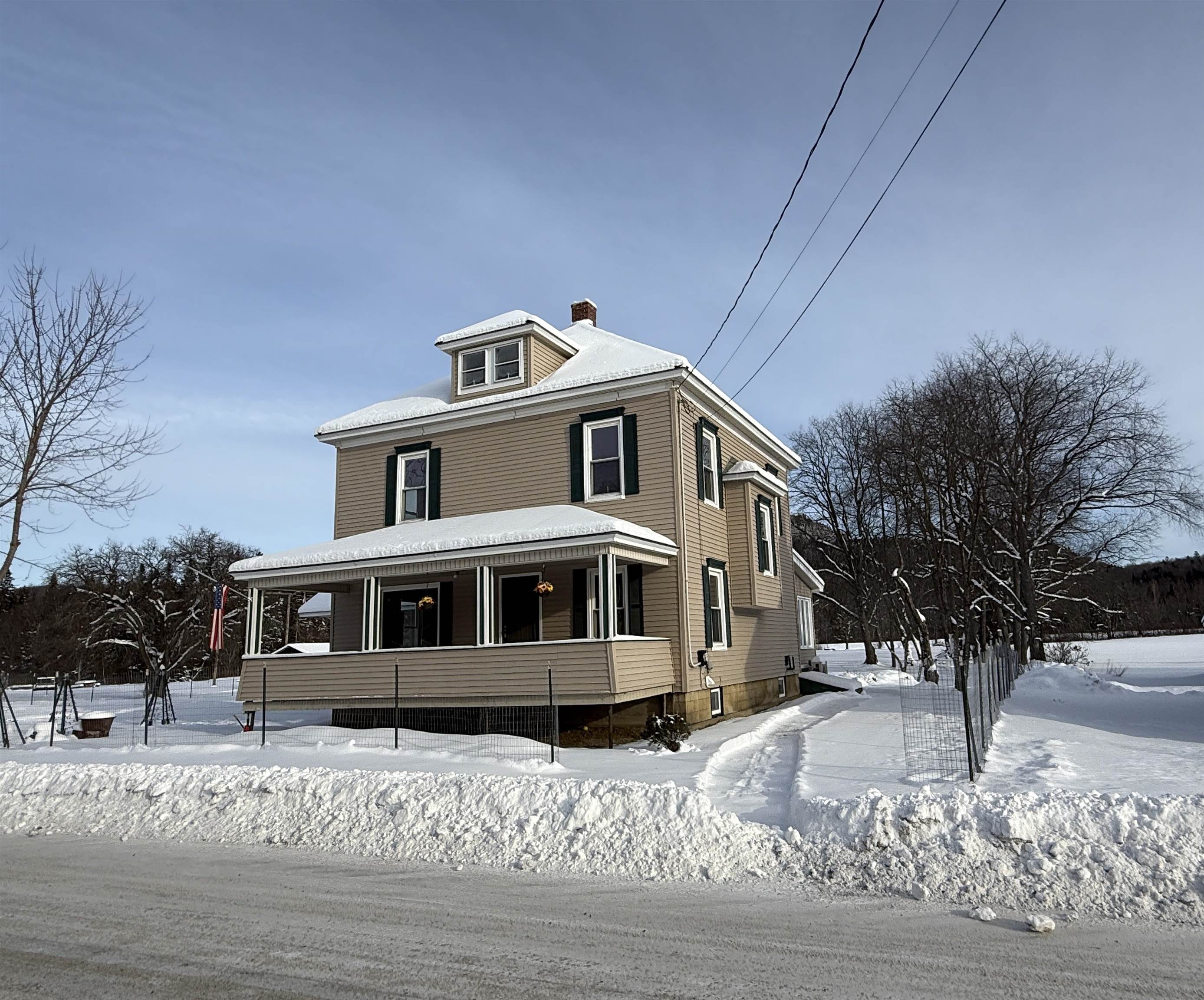 220 Hall Stream Road