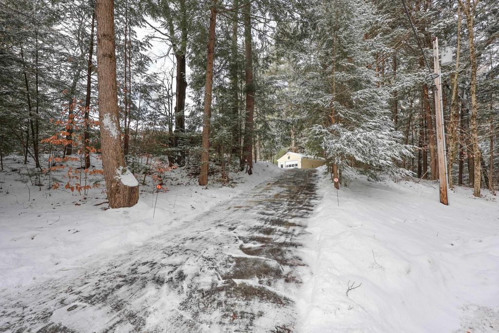 Photo of 63 Evergreen Lane, Hopkinton, NH 03229 (MLS # 5073387)