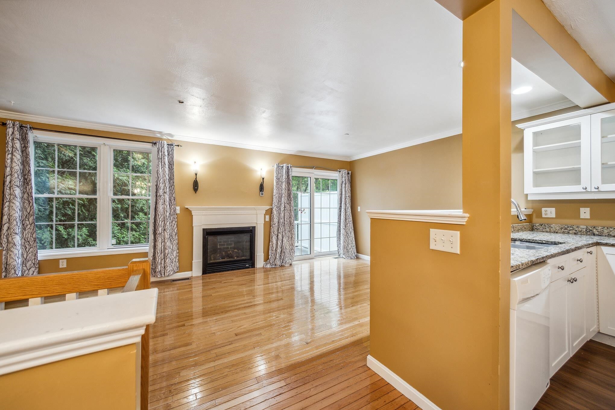 60 Barrington Avenue 60