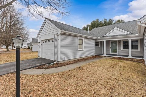 16 Clover Drive 5D Essex VT 05452