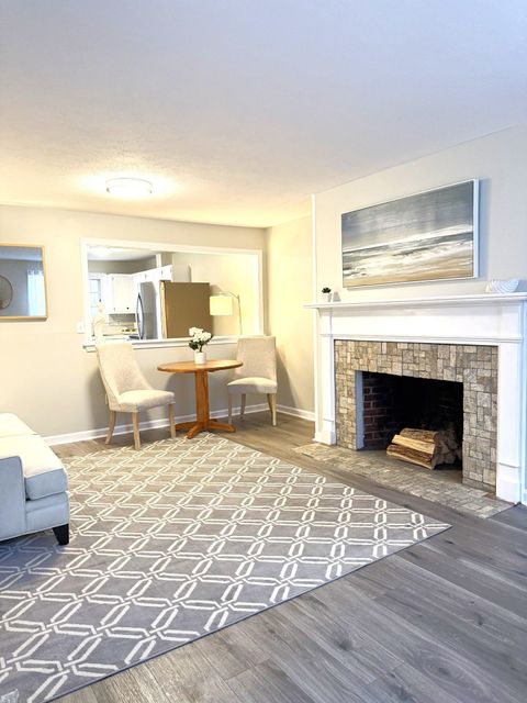 18 Boulder Brook Drive unit #4 Exeter NH 03833