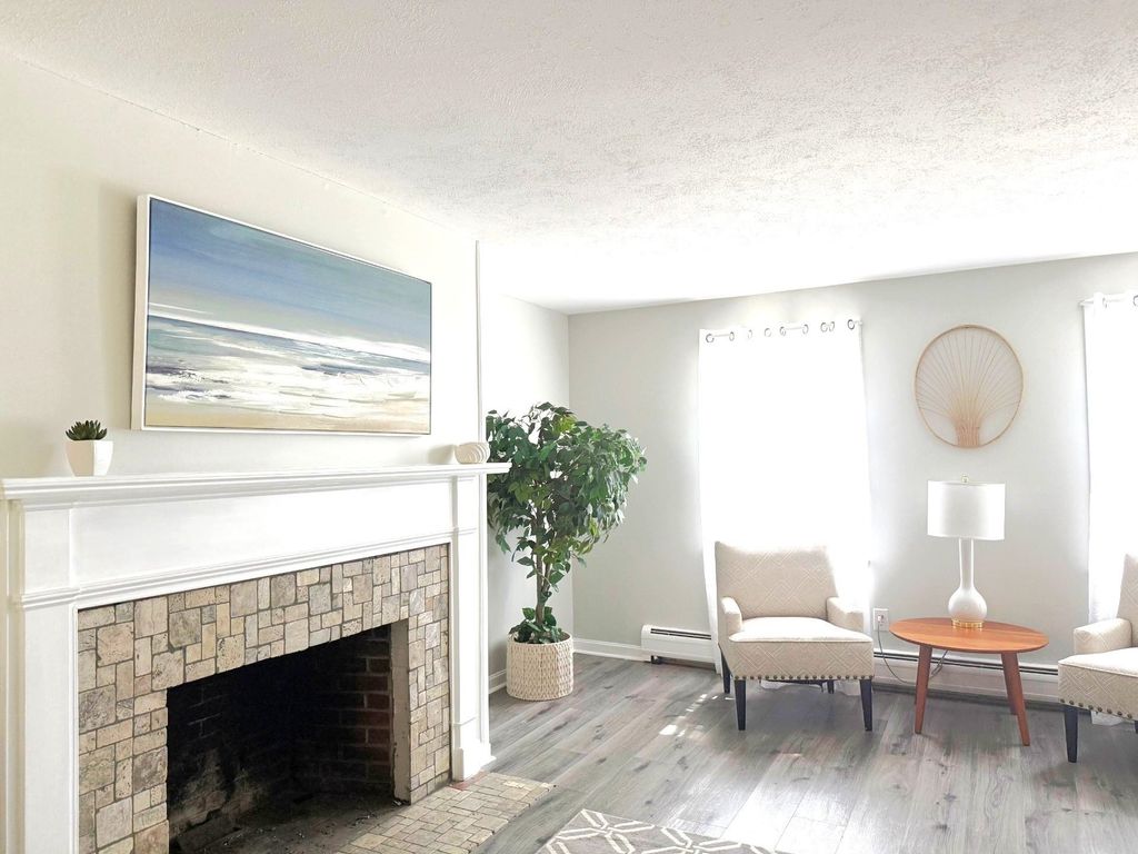 Photo of 18 Boulder Brook Drive #unit 4, Exeter, NH 03833 (MLS # 5083279)