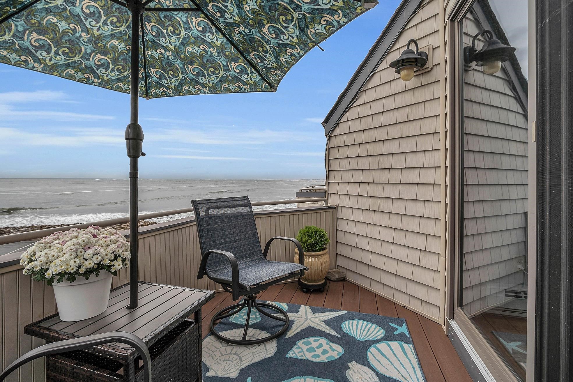 Hampton, New Hampshire 03842, United States, 2 Bedrooms Bedrooms, ,1 BathroomBathrooms,Residential,Active,42194