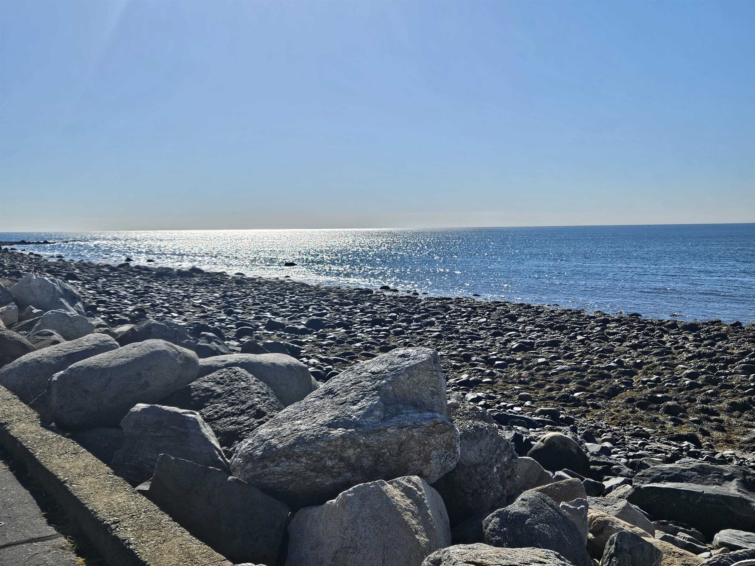 Hampton, New Hampshire 03842, United States, 2 Bedrooms Bedrooms, ,1 BathroomBathrooms,Residential,Active,42194