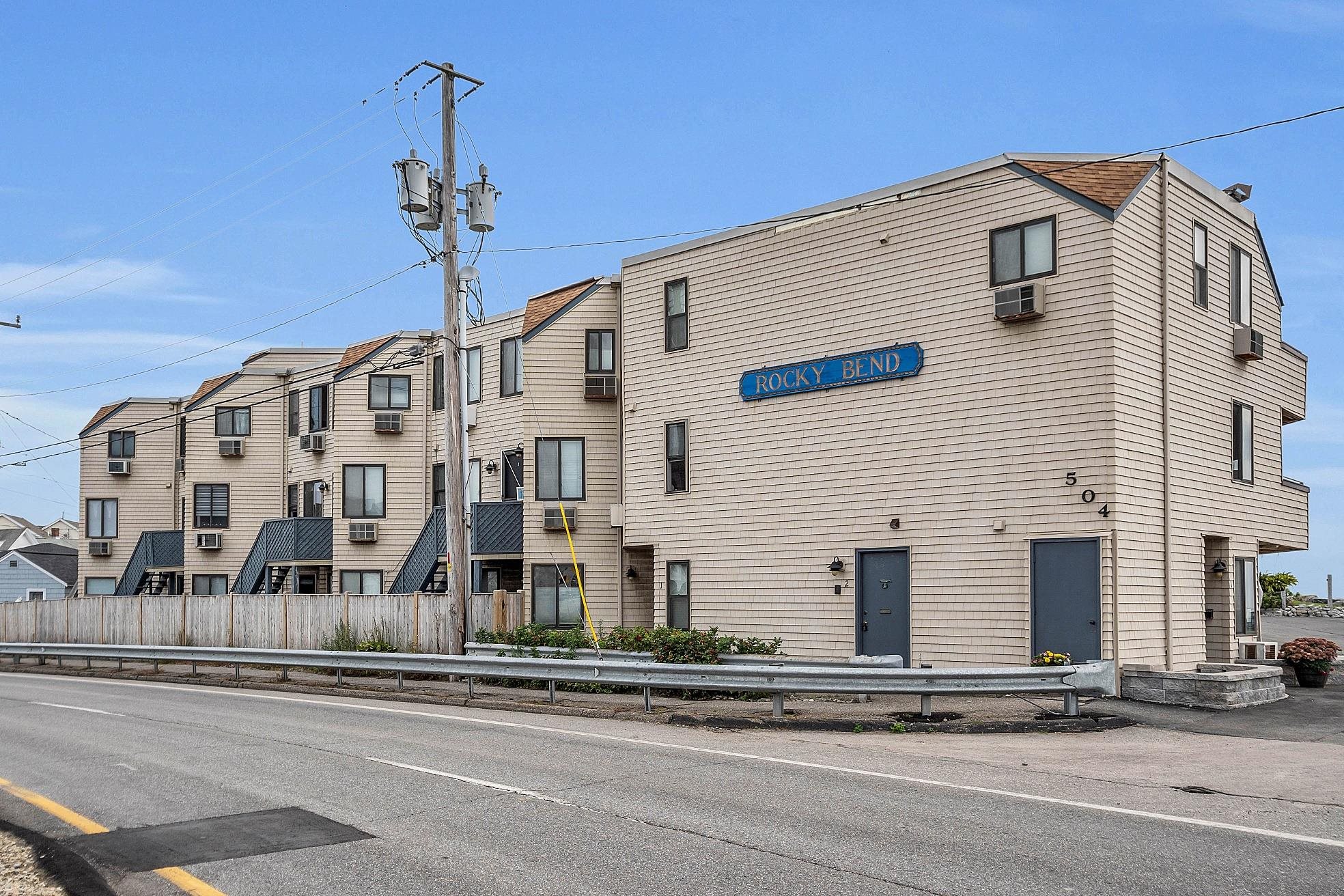 Hampton, New Hampshire 03842, United States, 2 Bedrooms Bedrooms, ,1 BathroomBathrooms,Residential,Active,42194