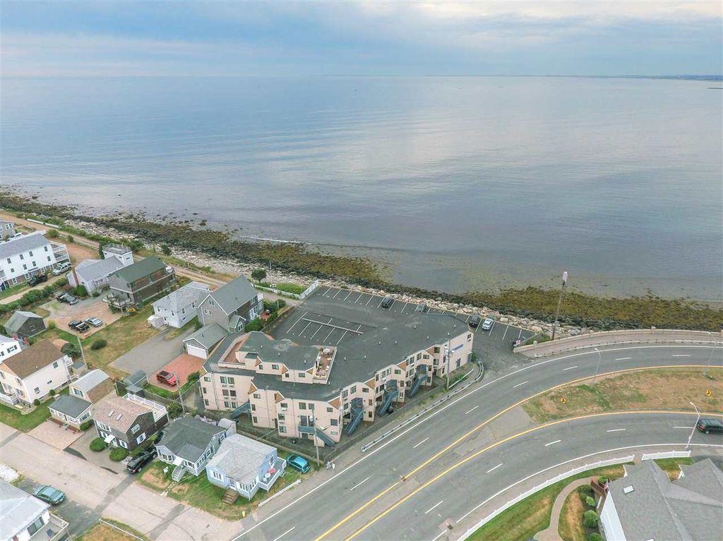 Hampton, New Hampshire 03842, United States, 2 Bedrooms Bedrooms, ,1 BathroomBathrooms,Residential,Active,42194