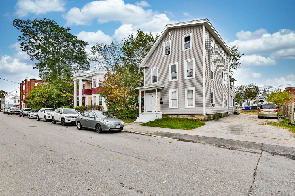 Photo of 313 Amherst Street, Manchester, NH 03104 (MLS # 5079857)