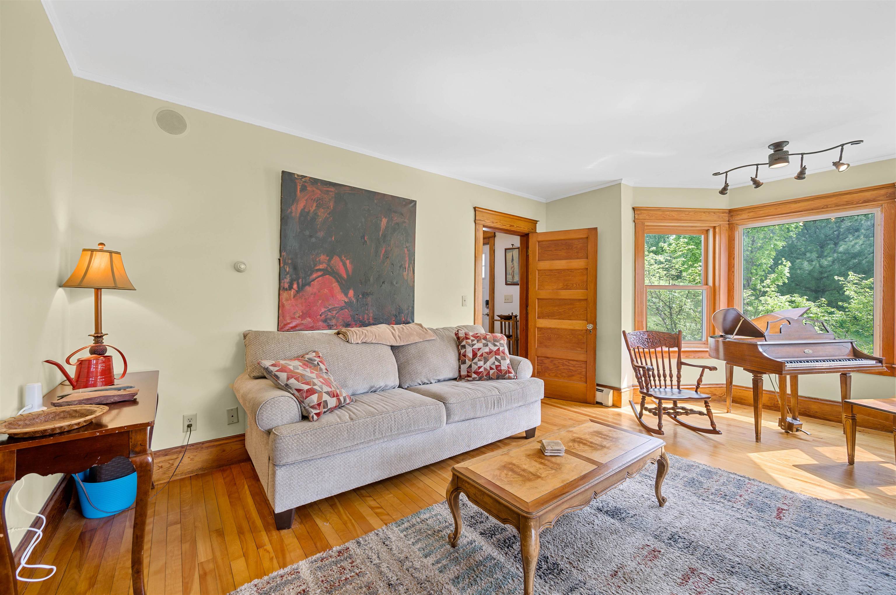 81 Davis Avenue