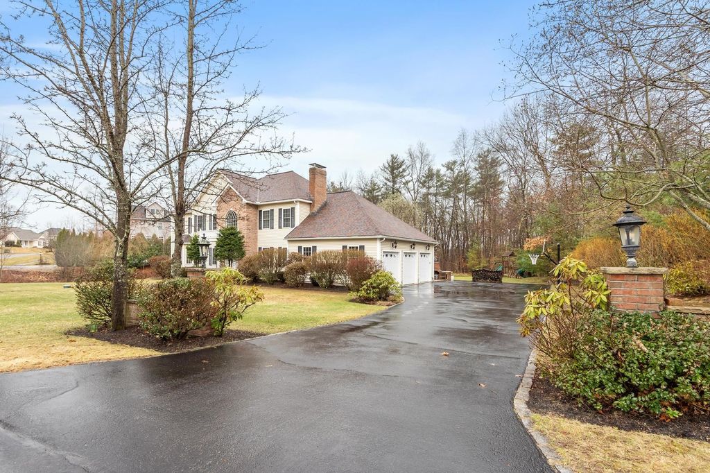 Photo of 21 Edinburgh Road, Windham, NH 03087 (MLS # 5082627)