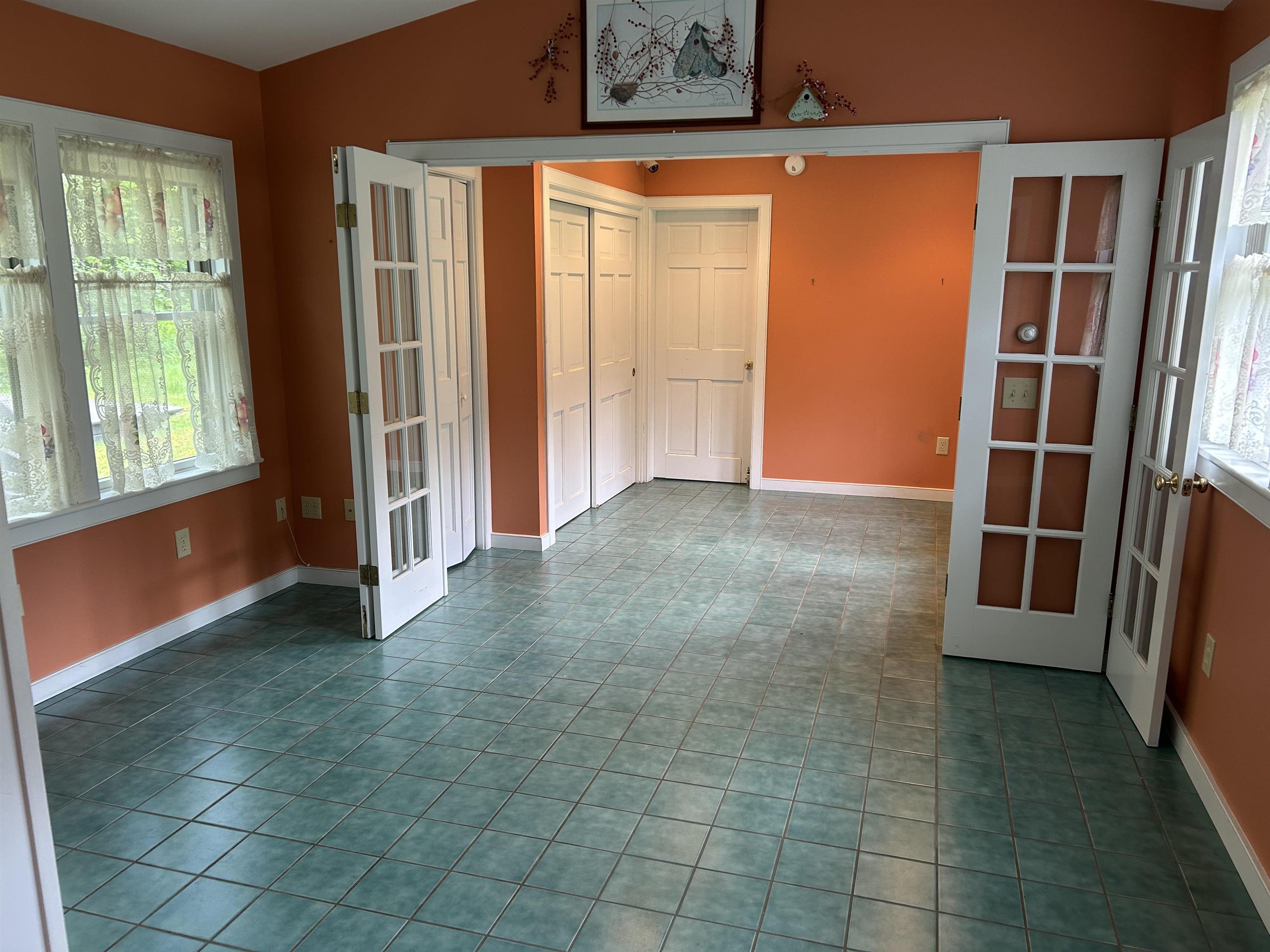 2475 Little Hollow Road