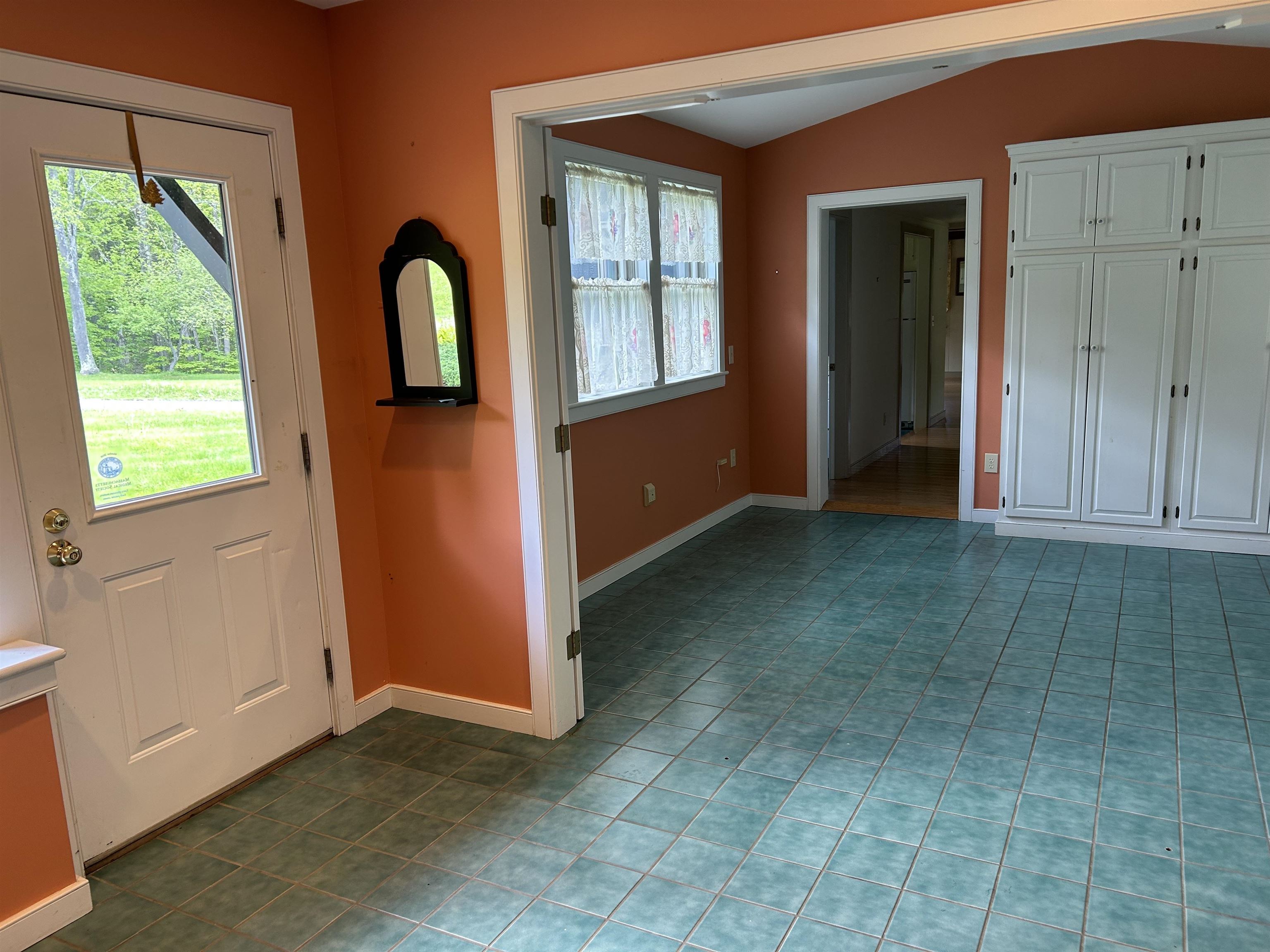 2475 Little Hollow Road