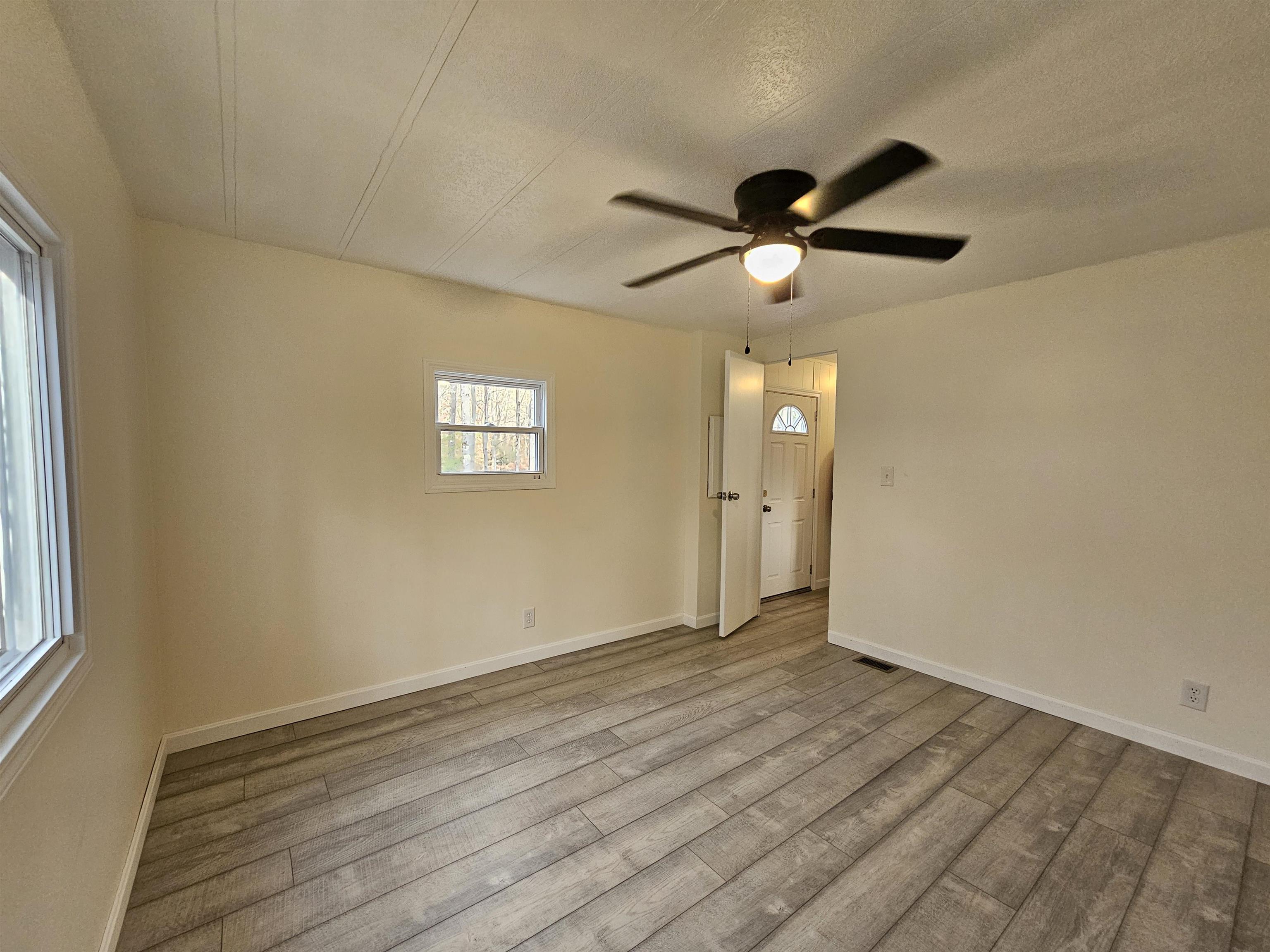 Barnstead, New Hampshire 03225, United States, 2 Bedrooms Bedrooms, ,1 BathroomBathrooms,Residential,Active,241745