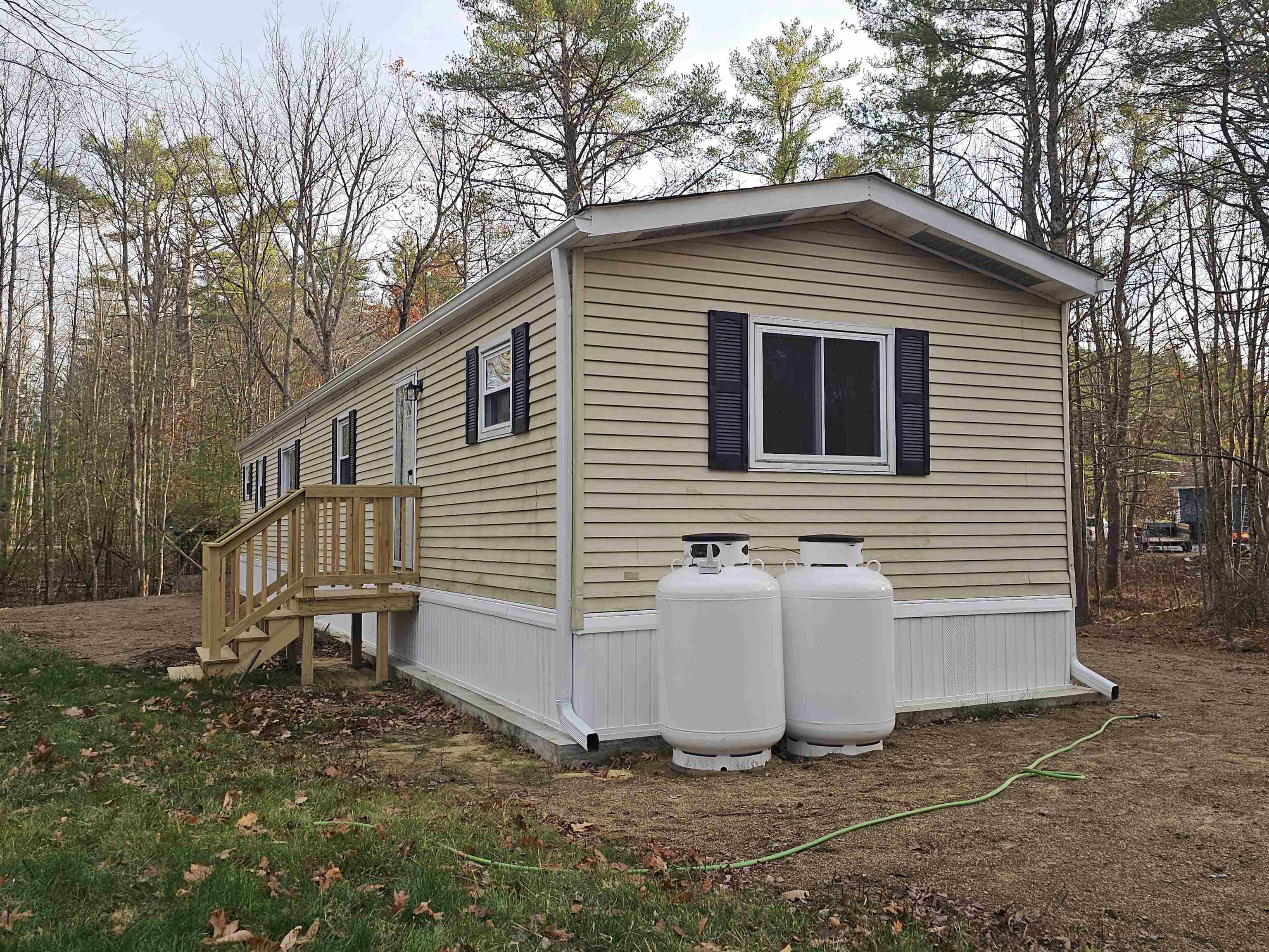Barnstead, New Hampshire 03225, United States, 2 Bedrooms Bedrooms, ,1 BathroomBathrooms,Residential,Active,241745
