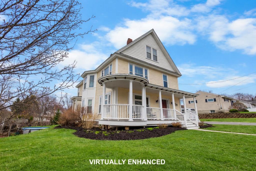 Photo of 66 Gold Street, Manchester, NH 03103 (MLS # 5082397)