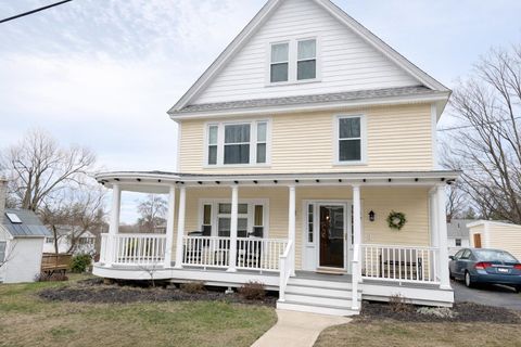 Photo of 66 Gold Street, Manchester, NH 03103 (MLS # 5082397)