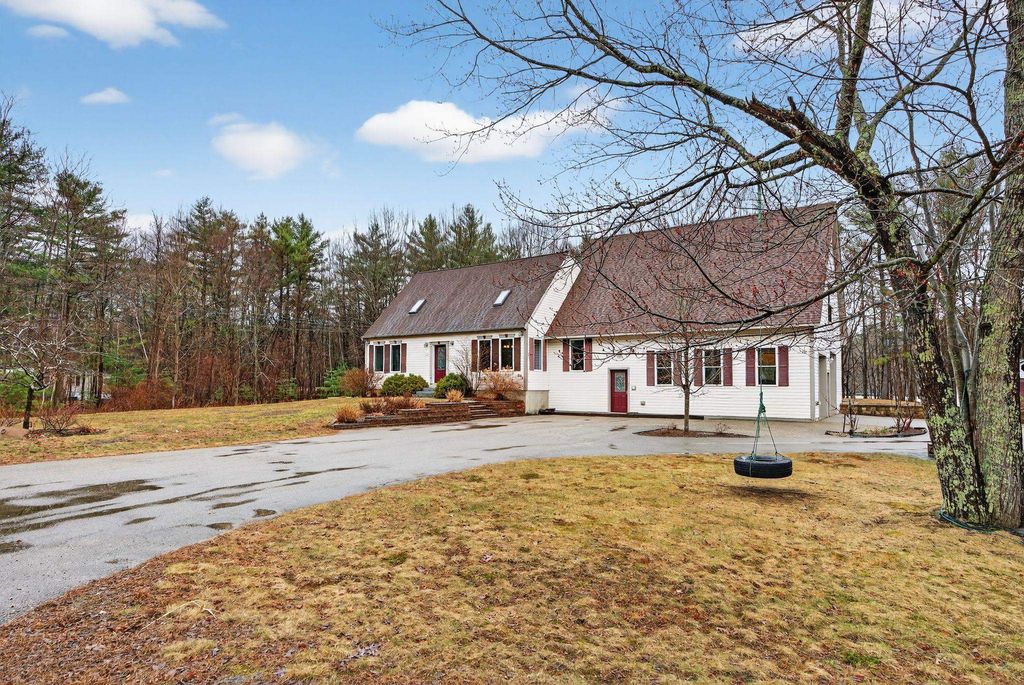 Photo of 190 Blackwater Road, Rochester, NH 03867 (MLS # 5082716)