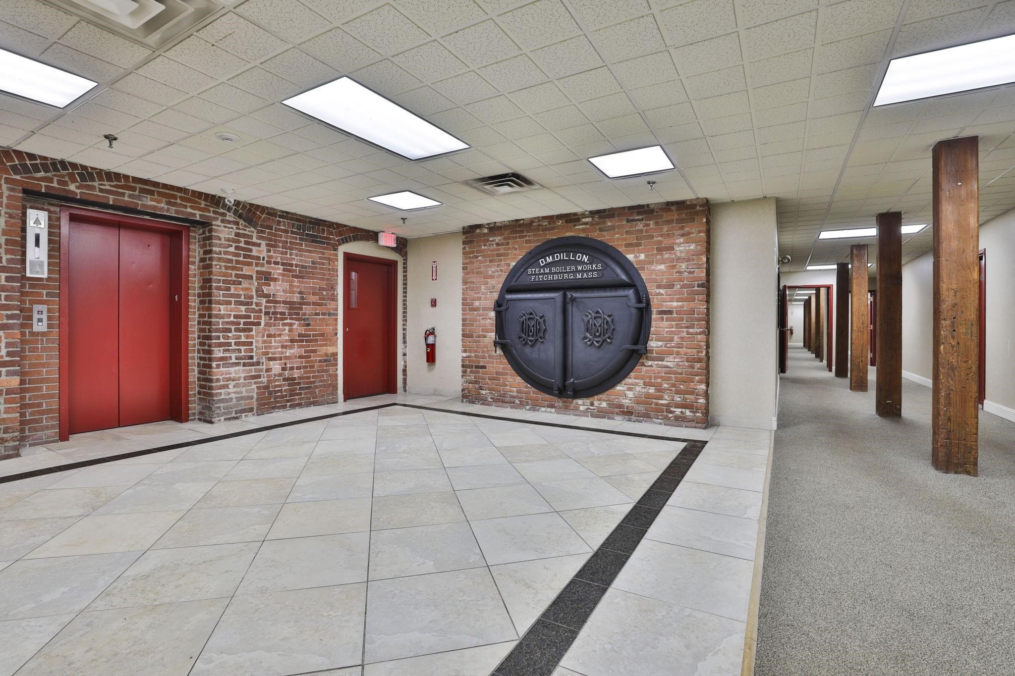 471 Silver Street 403