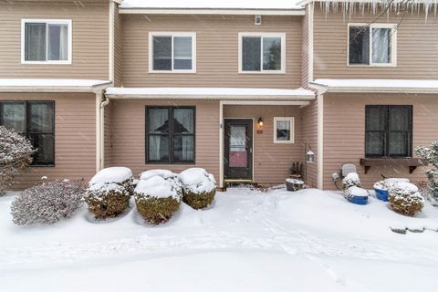 Photo of 3 Stonehedge Drive, South Burlington, VT 05403 (MLS # 5071894)