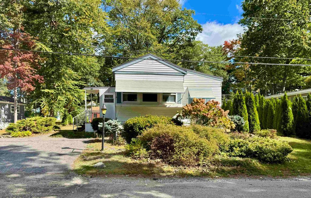 Photo of 303 Friar Tuck Drive, Exeter, NH 03833 (MLS # 5062678)