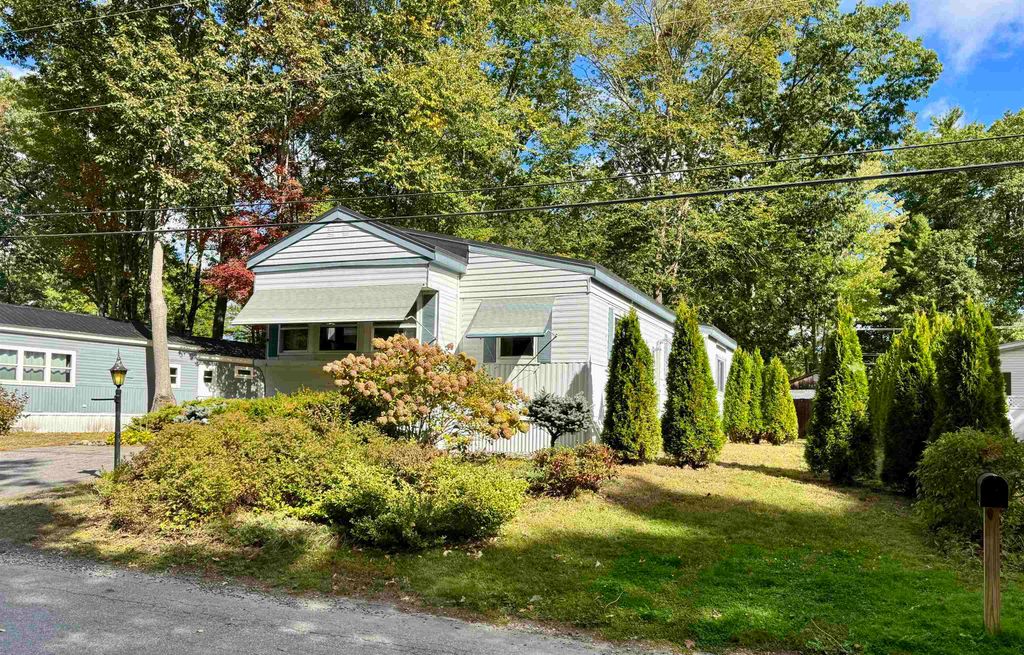 Photo of 303 Friar Tuck Drive, Exeter, NH 03833 (MLS # 5062678)