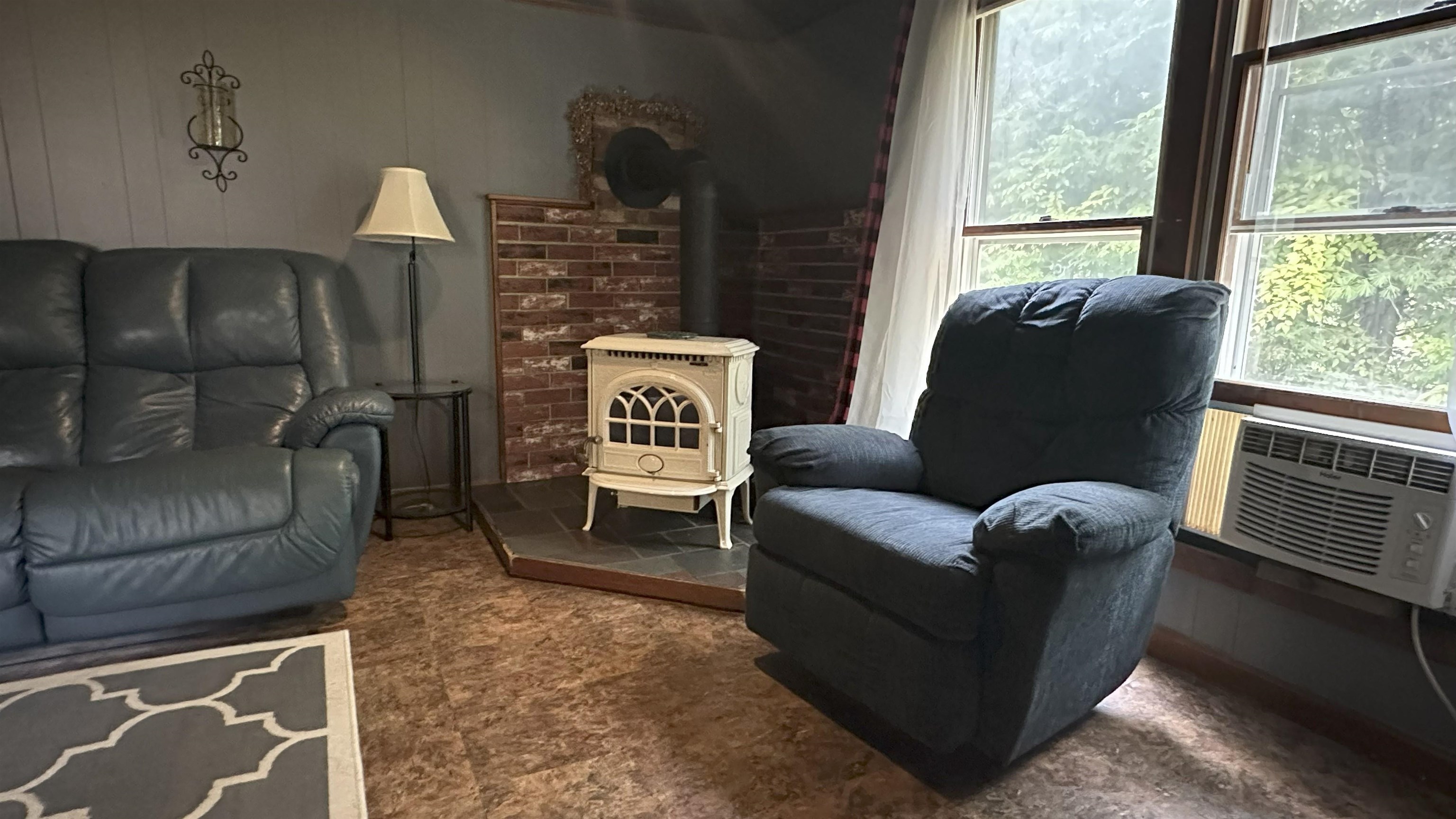 Conway, New Hampshire 03813, United States, 2 Bedrooms Bedrooms, ,1 BathroomBathrooms,Residential,Active,183461