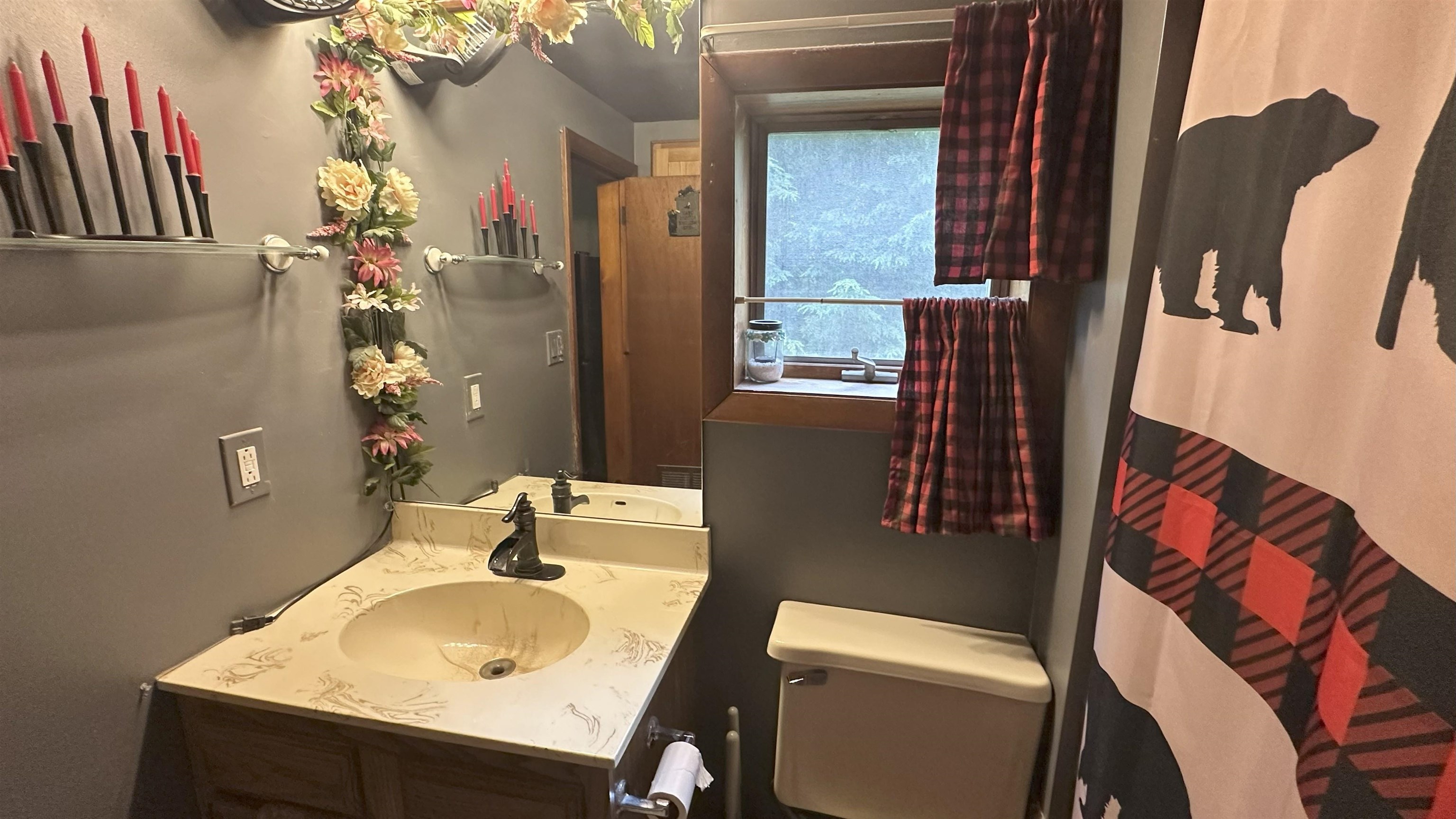 Conway, New Hampshire 03813, United States, 2 Bedrooms Bedrooms, ,1 BathroomBathrooms,Residential,Active,183461