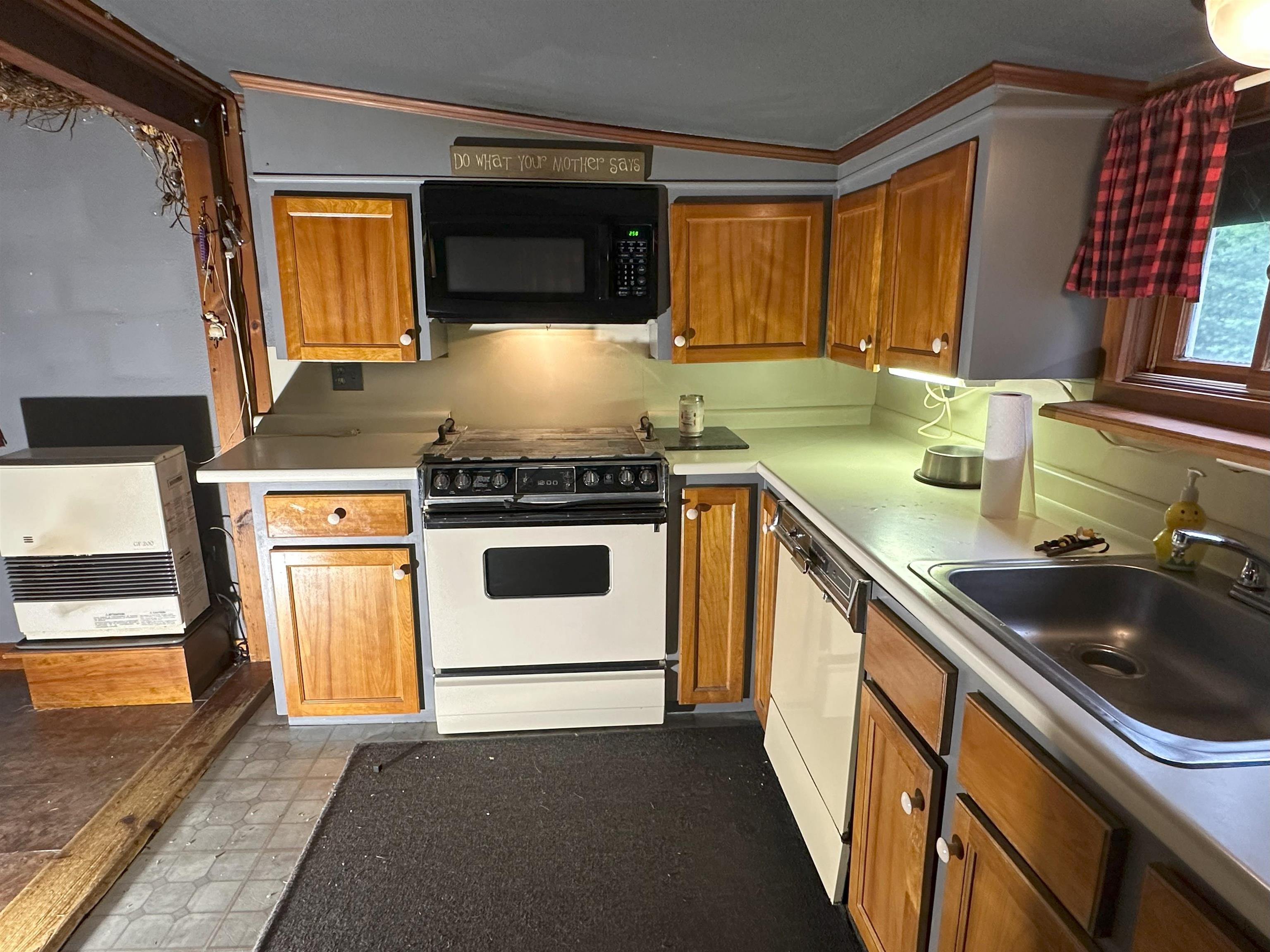 Conway, New Hampshire 03813, United States, 2 Bedrooms Bedrooms, ,1 BathroomBathrooms,Residential,Active,183461