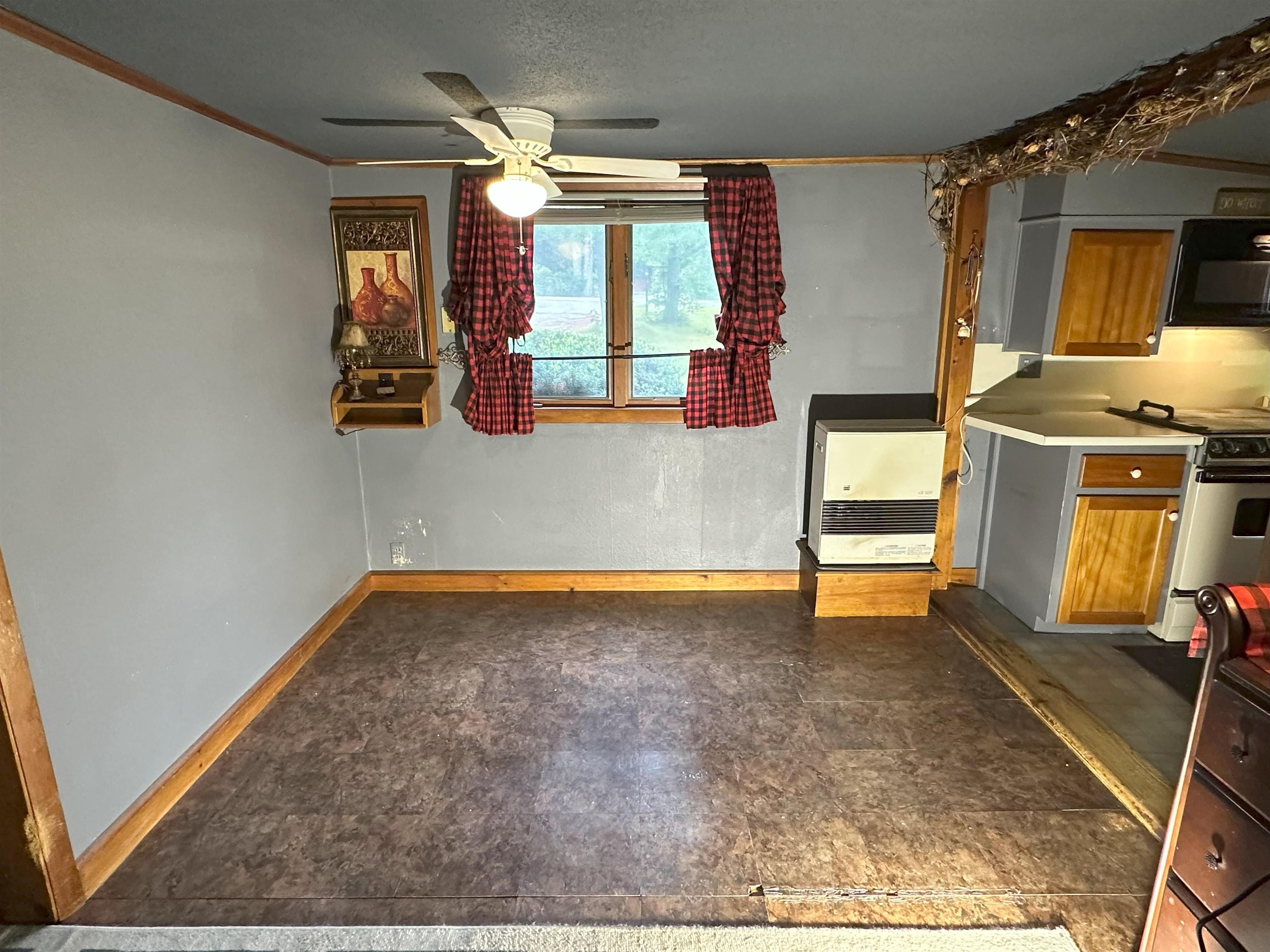 Conway, New Hampshire 03813, United States, 2 Bedrooms Bedrooms, ,1 BathroomBathrooms,Residential,Active,183461