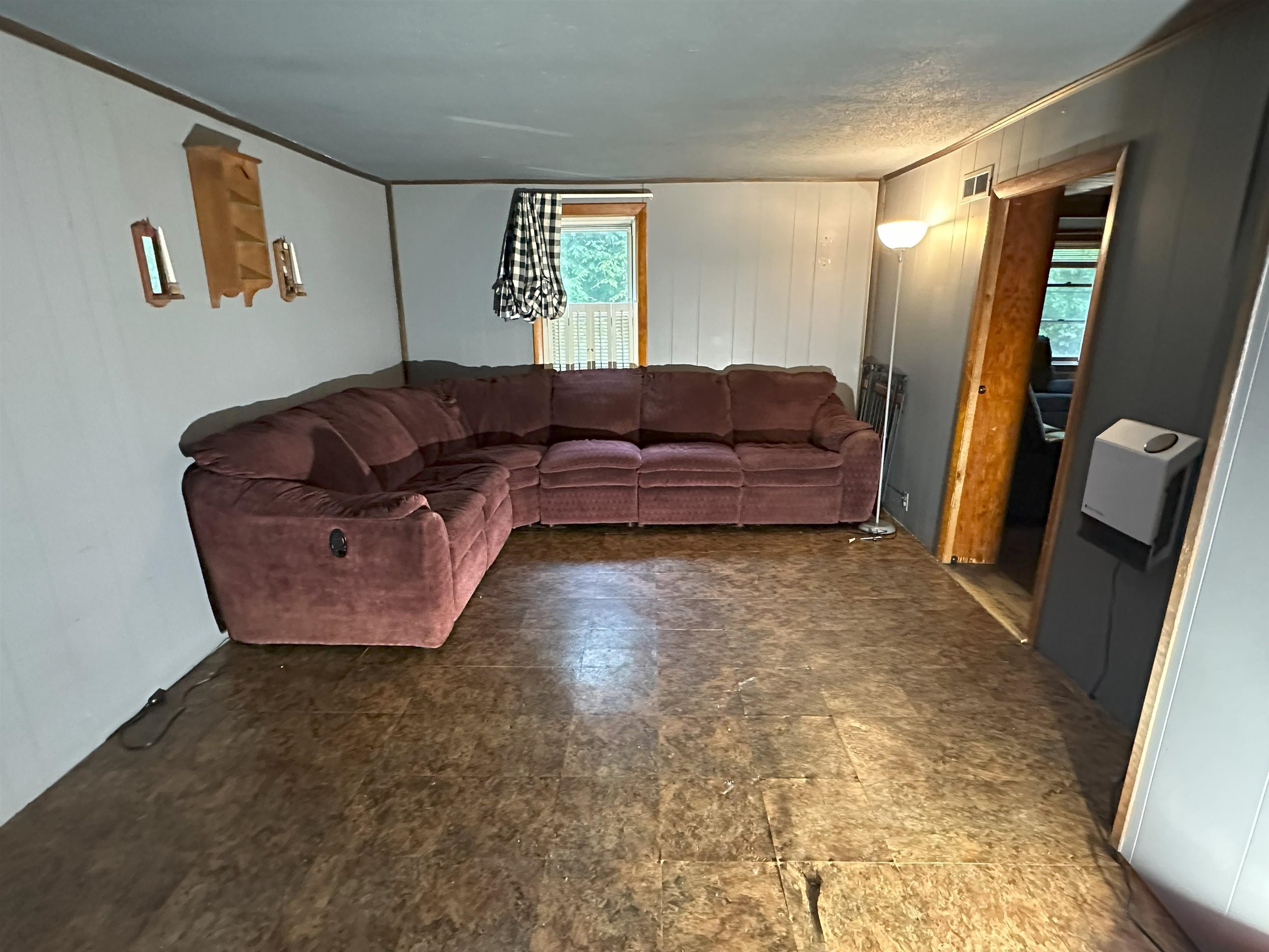 Conway, New Hampshire 03813, United States, 2 Bedrooms Bedrooms, ,1 BathroomBathrooms,Residential,Active,183461