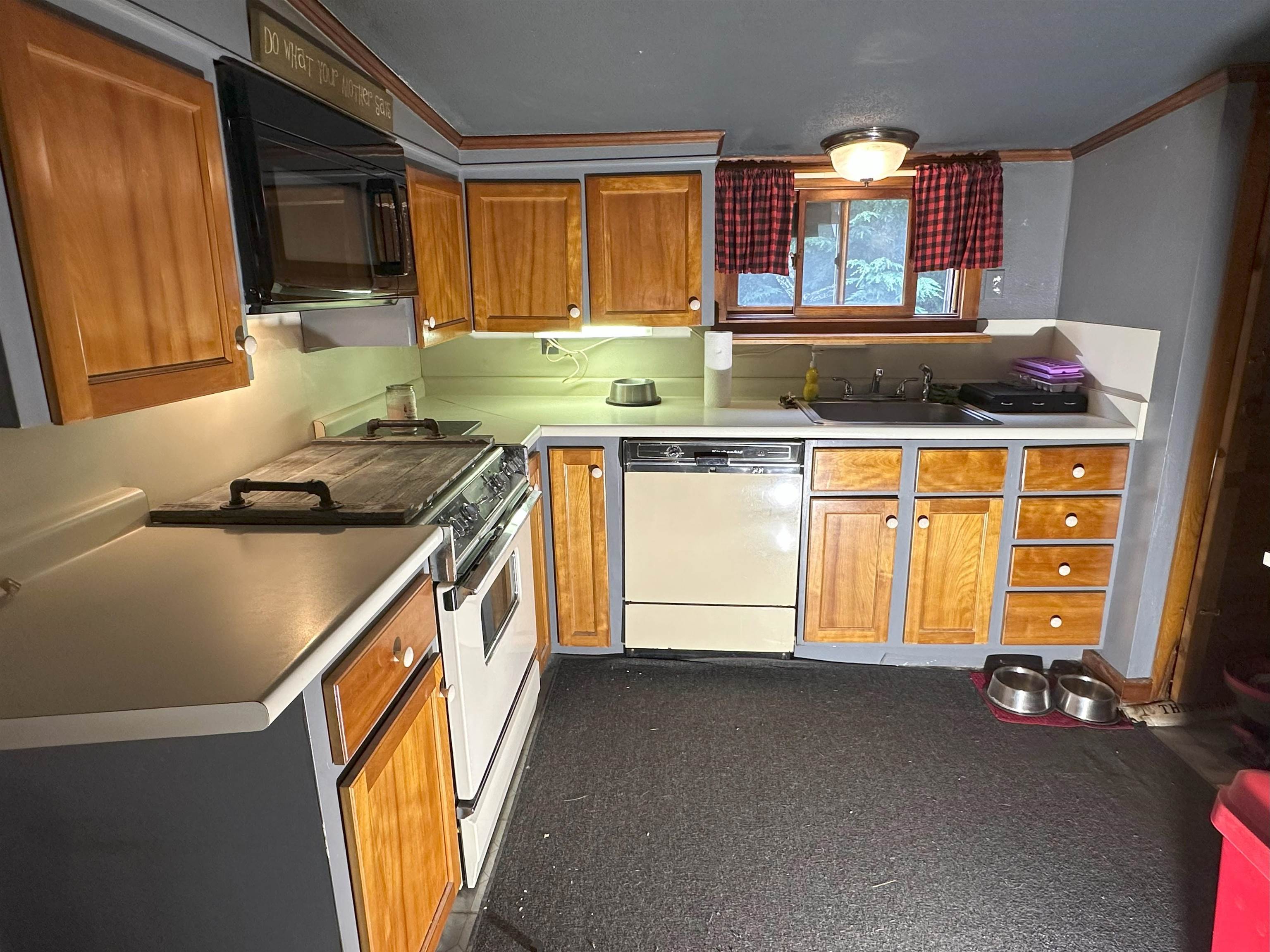 Conway, New Hampshire 03813, United States, 2 Bedrooms Bedrooms, ,1 BathroomBathrooms,Residential,Active,183461