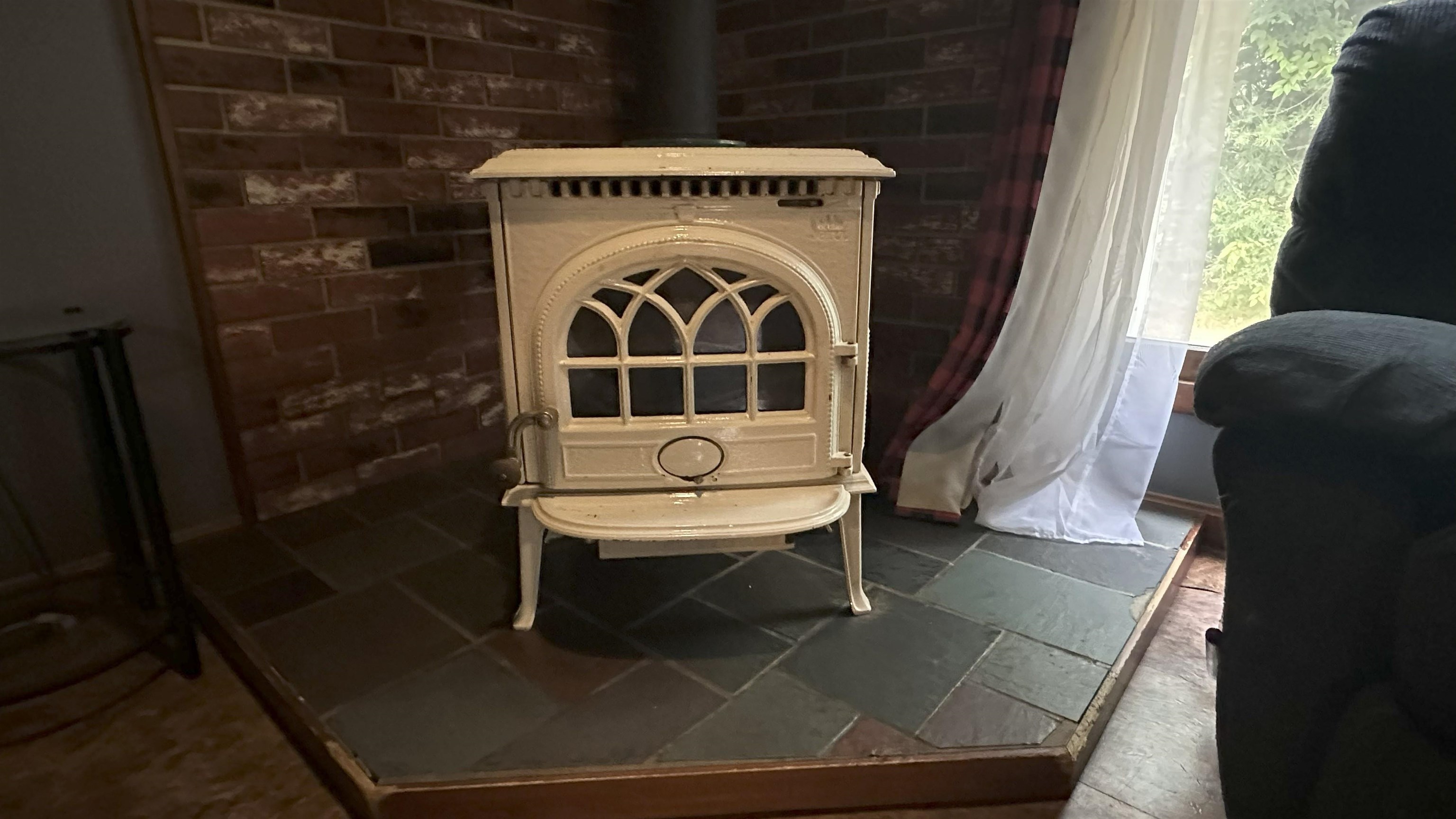 Conway, New Hampshire 03813, United States, 2 Bedrooms Bedrooms, ,1 BathroomBathrooms,Residential,Active,183461