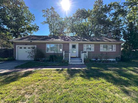 Photo of 21 Blackstone Street, Hudson, NH 03051 (MLS # 5061555) Photo of 21 Blackstone Street, Hudson, NH 03051 (MLS # 5061555)