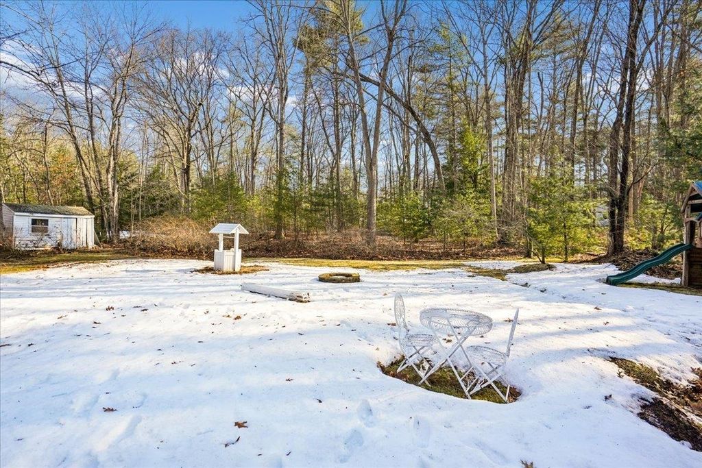 Photo of 6 Maple Drive, Bedford, NH 03110 (MLS # 5080512)