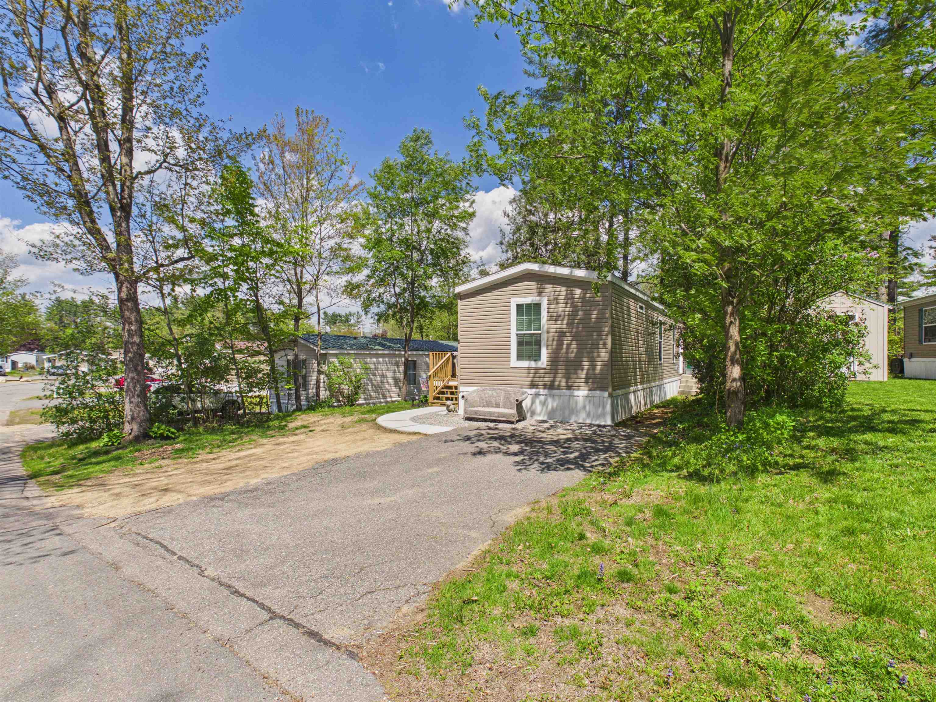 21 Blue Jay Court