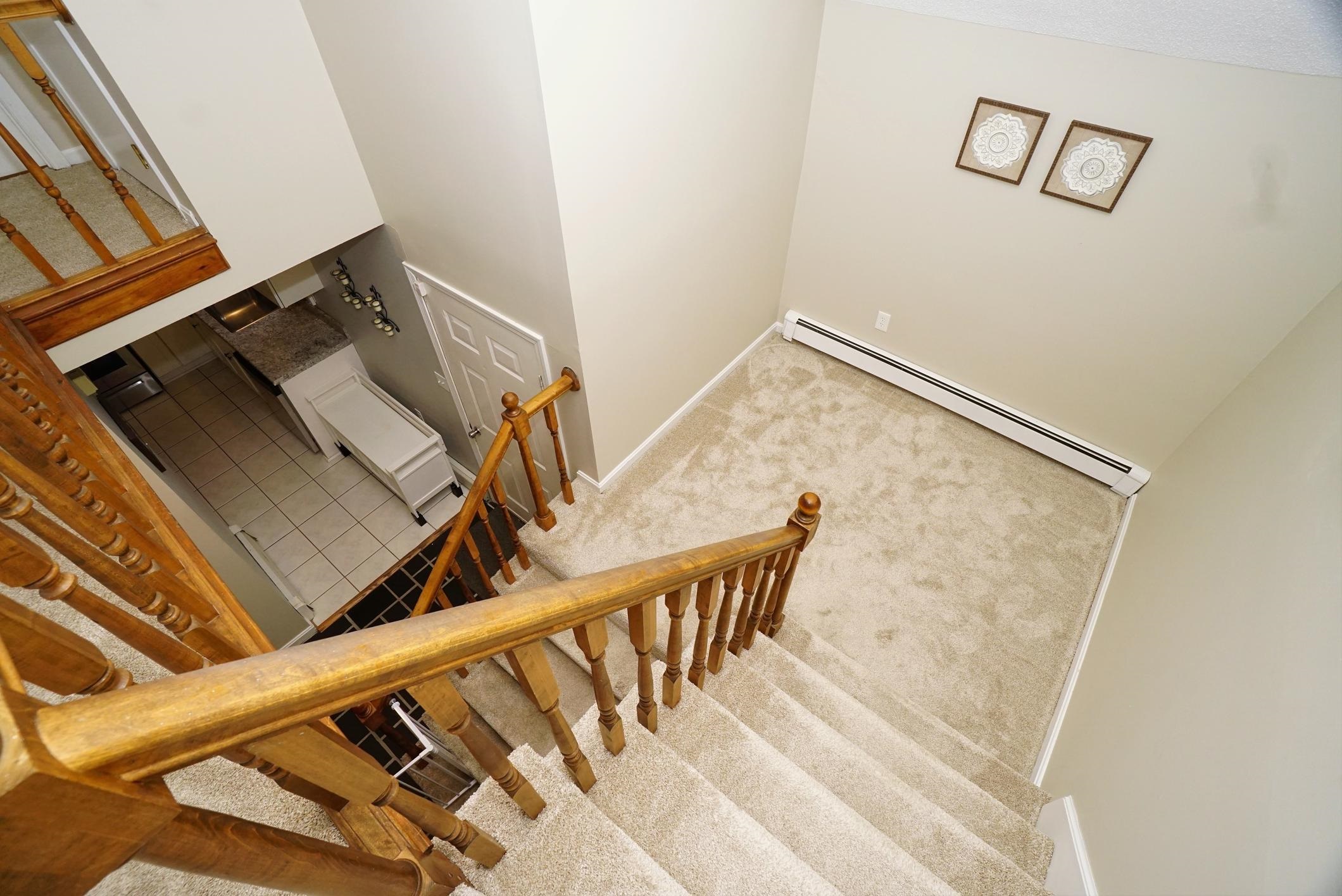 Nottingham, New Hampshire 03290, United States, 3 Bedrooms Bedrooms, ,2 BathroomsBathrooms,Residential,Pending,18508