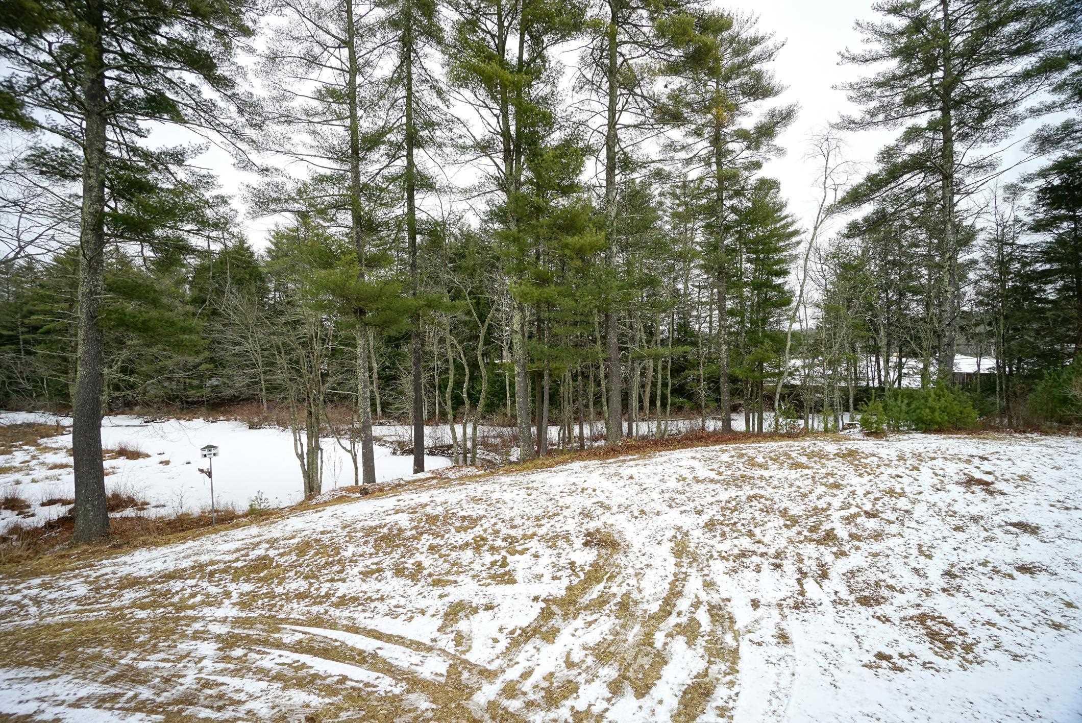 Nottingham, New Hampshire 03290, United States, 3 Bedrooms Bedrooms, ,2 BathroomsBathrooms,Residential,Pending,18508