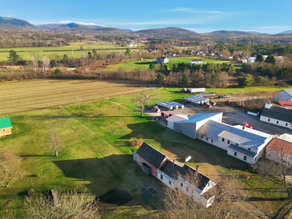 Photo of 2862 Dartmouth College Highway, Haverhill, NH 03774 (MLS # 5070454)