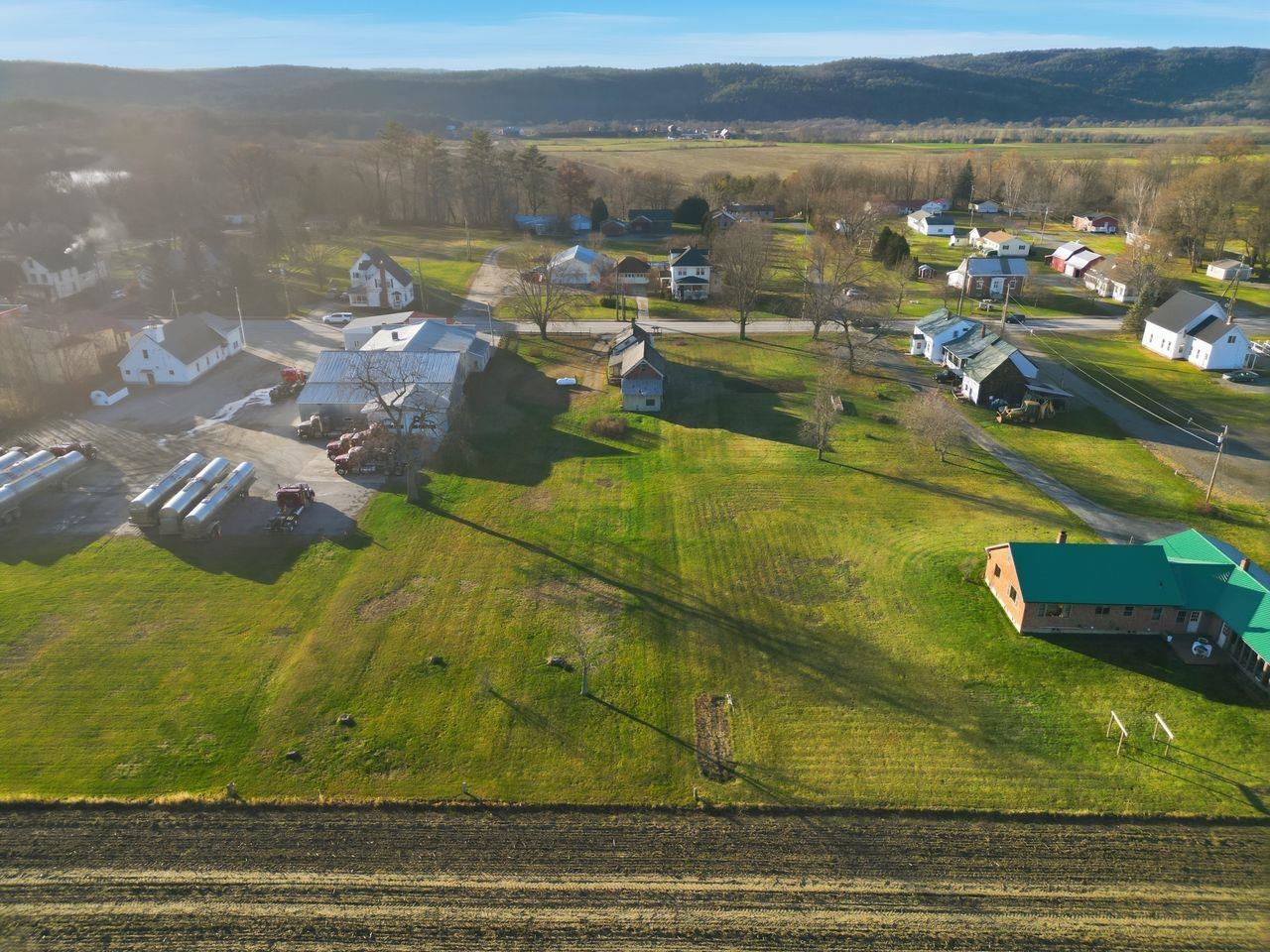 2862 Dartmouth College Highway