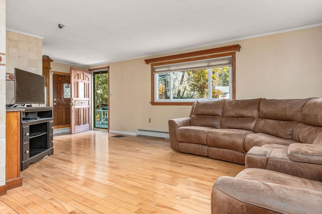 Photo of 14 Cherokee Street, Dover, NH 03820 (MLS # 5067065)