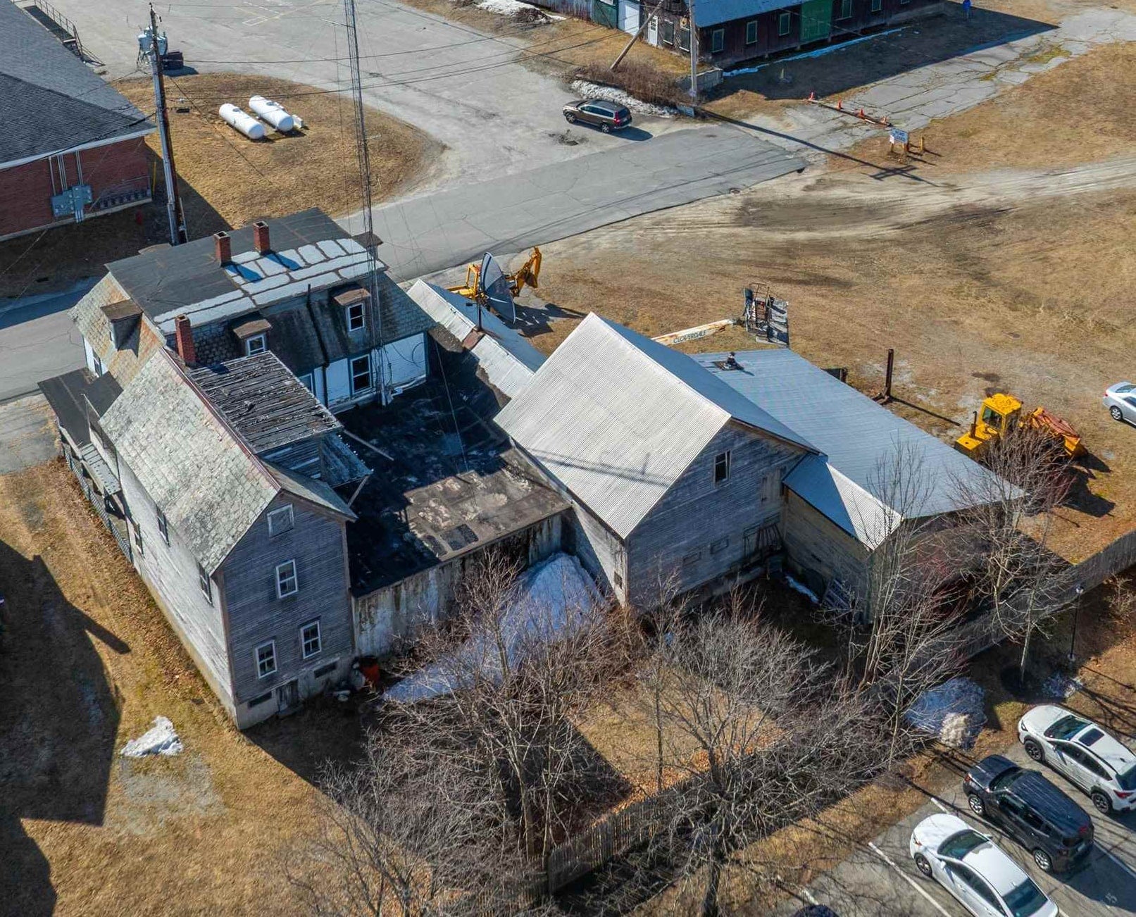 Photo 1 of 6 — 29 Pearl Street, Newport, NH 03773