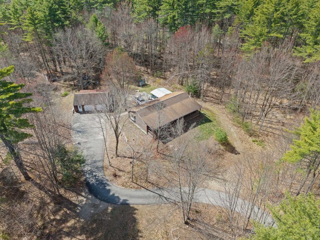Photo of 41 Friar Tuck Way, Wolfeboro, NH 03894 (MLS # 5085476)