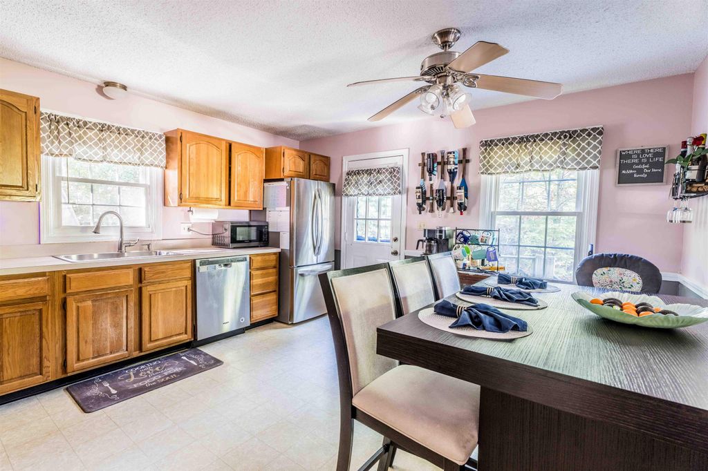 Photo of 5 Wedgewood Drive, Concord, NH 03301 (MLS # 5063909)